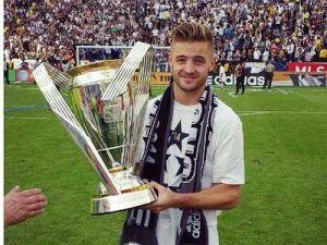 Robbie Rogers Primer Futbolista Abiertamente Gay En Conquistar El